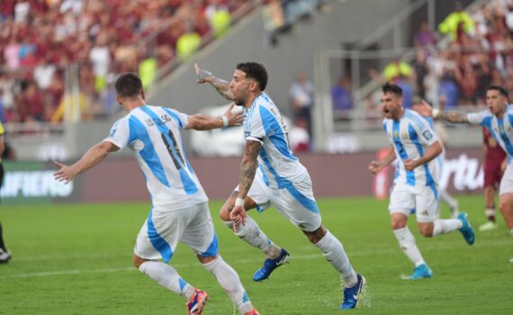 Nicolás Otamendi - Gol - venezuela - Argentina - Eliminatorias