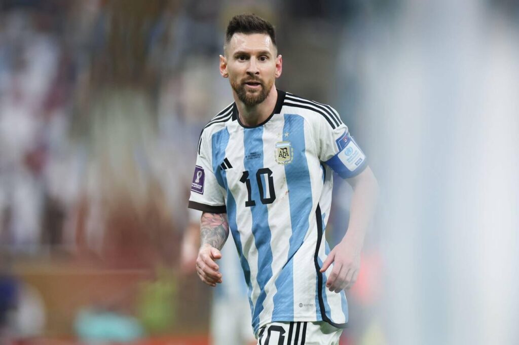 ¡Noche extra especial! Leo Messi se despide de las Eliminatorias